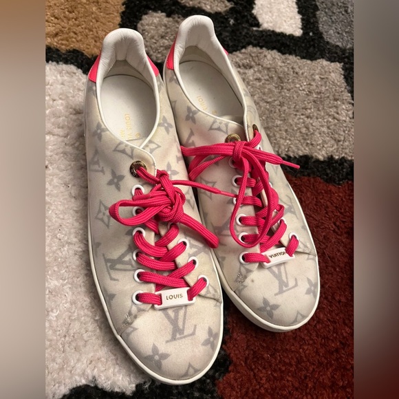 I got these as a present but the fit big, I used them 3 times - Picture 1 of 7